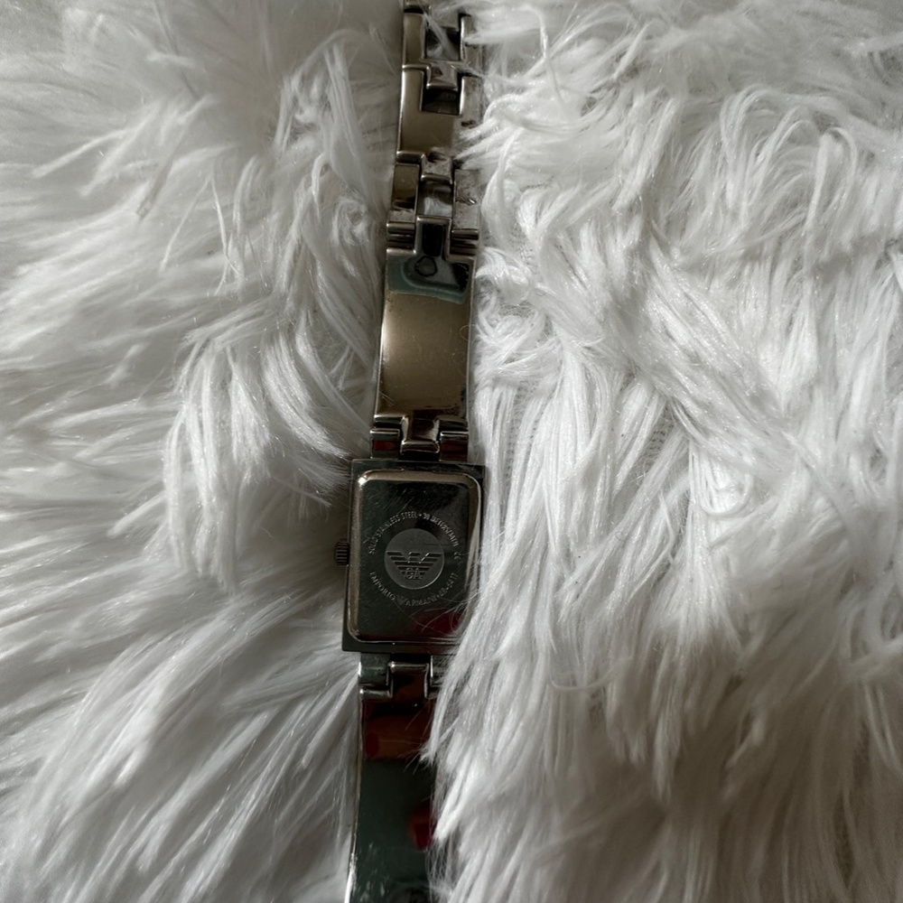 Emporio Armani Women's Stainless Steel Wrist Watch from 1998 - Picture 6 of 6
